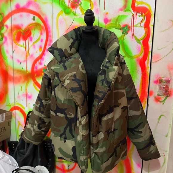 NORMA KAMALI CAMO SLEEPING BAG JACKET XS/S BNWOT - Picture 5 of 7